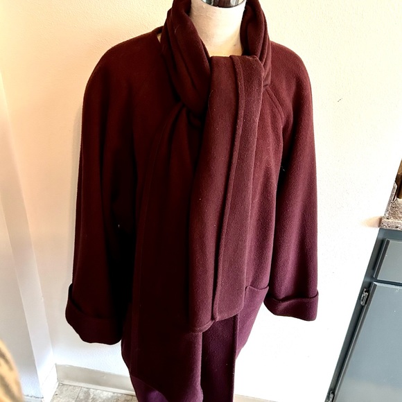 Alexon coat w/matching scarf sz 16 wool blend Bordeaux wine color good condition - Picture 1 of 5